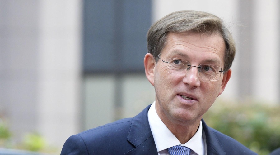 Veselje pri nekdanjem predsedniku vlade Miru Cerarju: prišel je dojenček (foto: Profimedia)