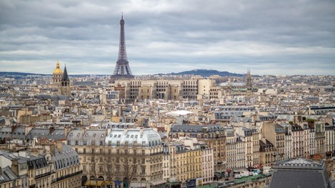Kopanje s pogledom na Notre-Dame. Pariz ponuja edinstveno izkušnjo