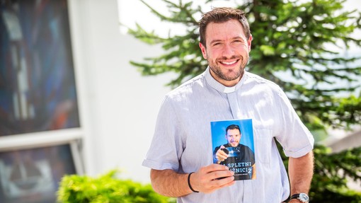 Martin Golob ob izidu nove knjige: "Vlogati ni vselej enostavno. Gledati moraš v nekaj mrtvega, kot je kamera"